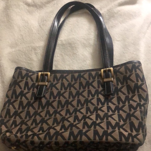 MICHAEL KORS SIGNATURE TOTE - Picture 5 of 9